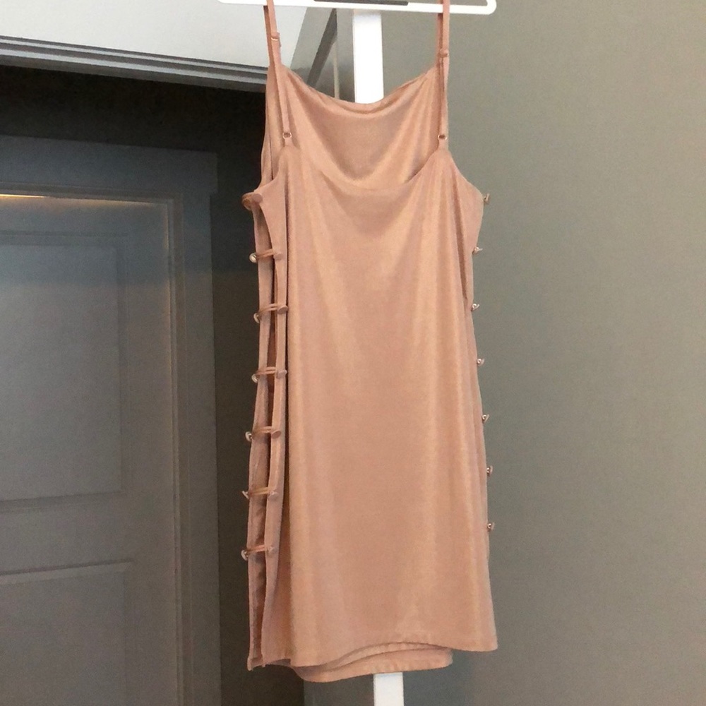 H:ours nude shimmer dress with bottom slits, M